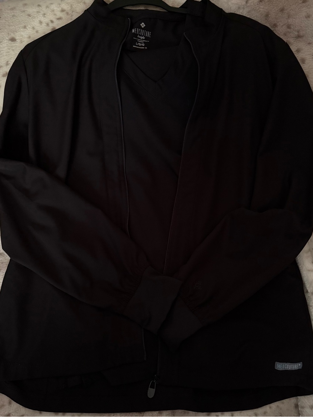 •MED COUTURE Women’s Black Lightweight Scrub Jacket, Pants and Top•